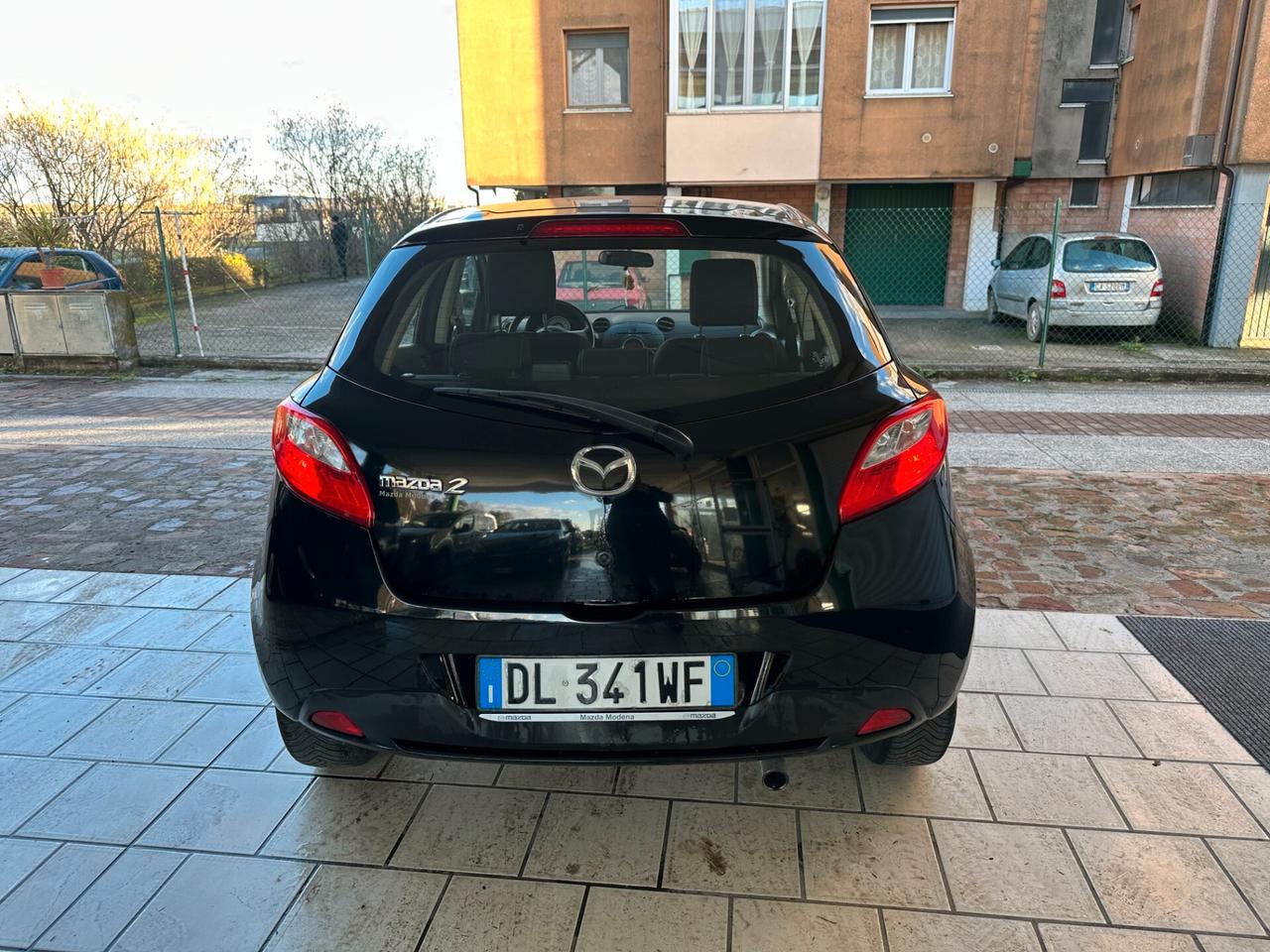 Mazda 2 1.3 (12 RATE)