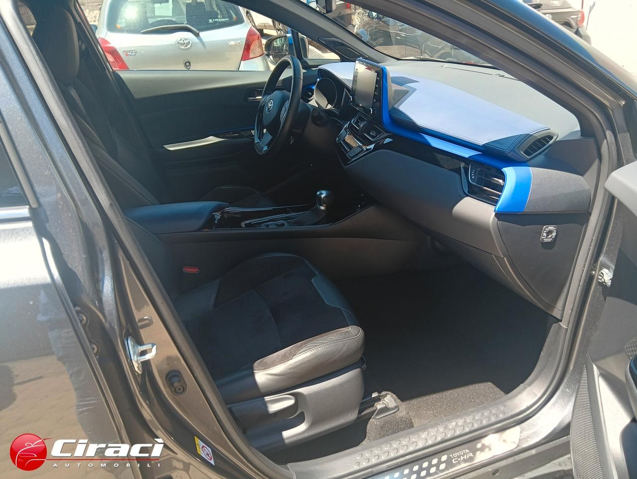 Toyota C-HR 2.0 Hybrid E-CVT Style