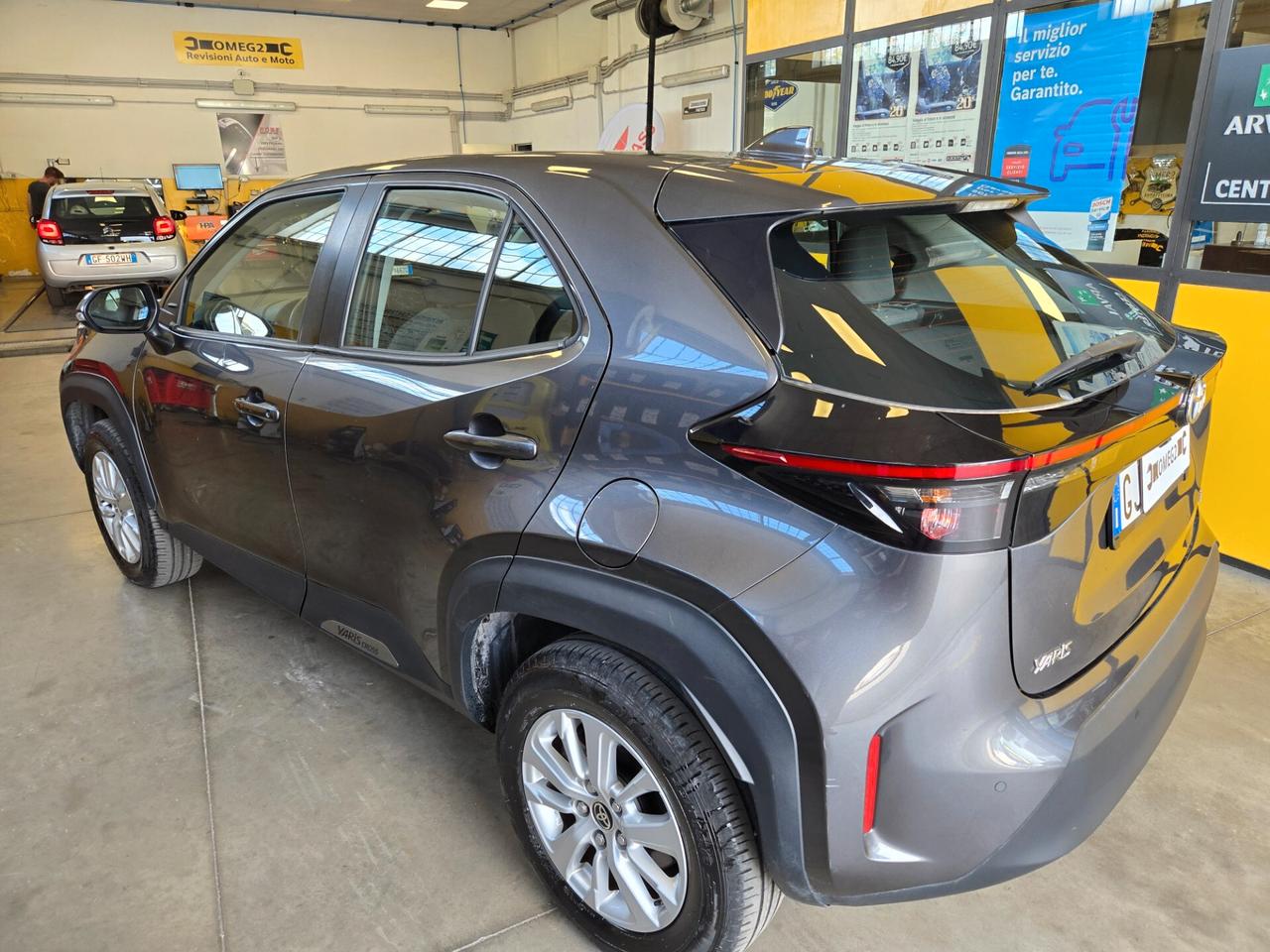 Toyota Yaris Cross 1.5 Hybrid Business IVA ESPOSTA