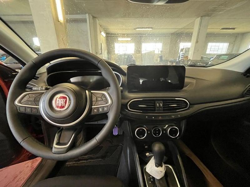 FIAT Tipo 1.5 Hybrid DCT 5 porte Cross