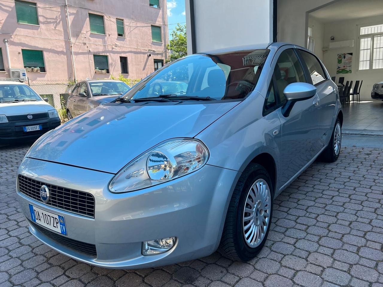 Fiat Grande Punto 1.4 OK NEOPATENTATI