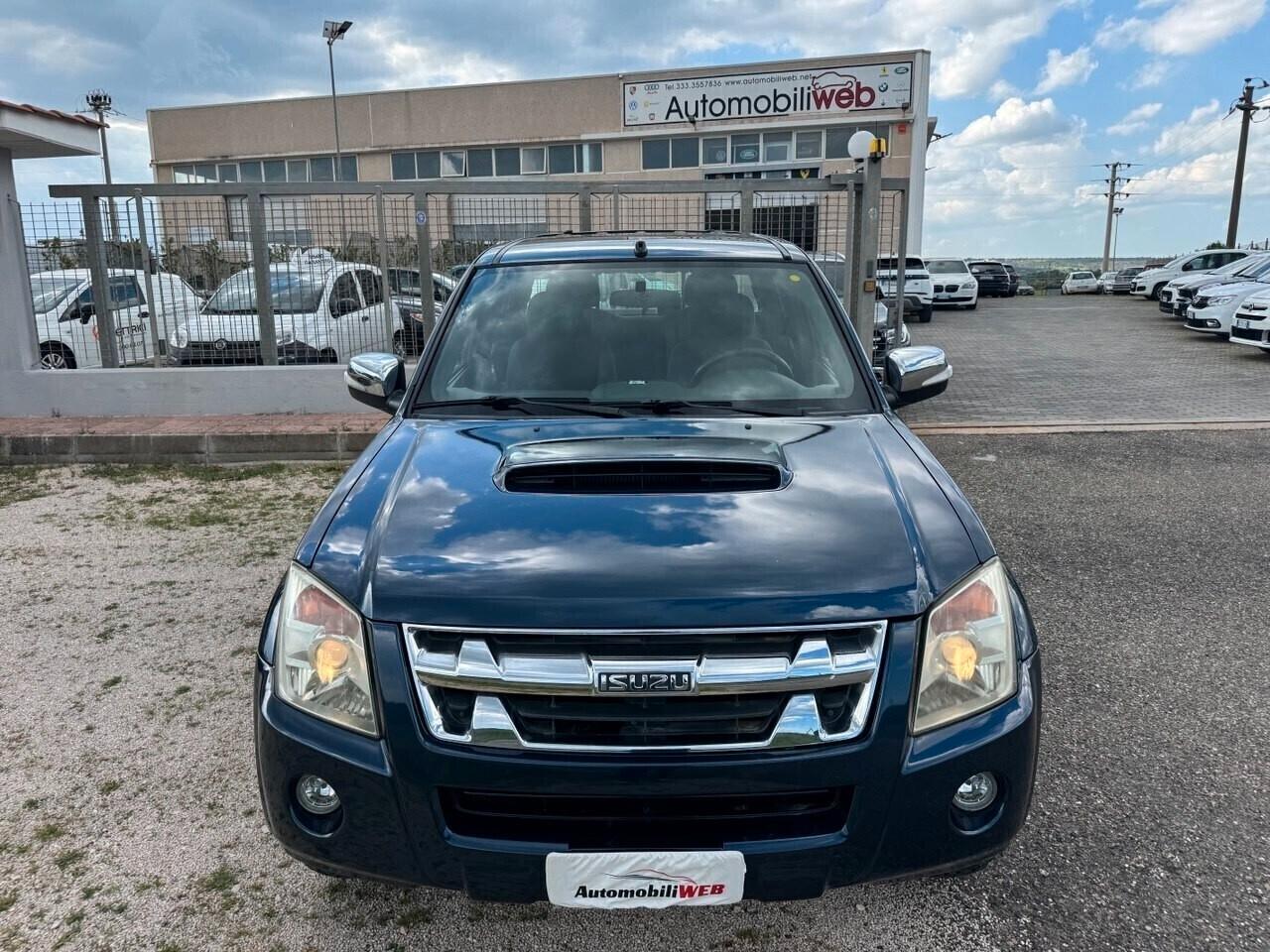 Isuzu D-Max 3.0 TD cat Space Cab 4WD Pick-up LS EU4
