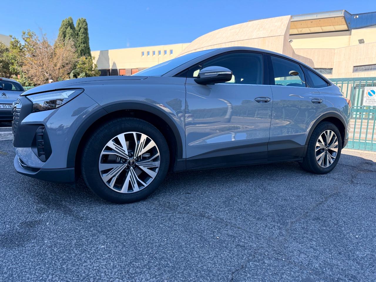 Audi Q4 35 Sportback e-tron 170cv