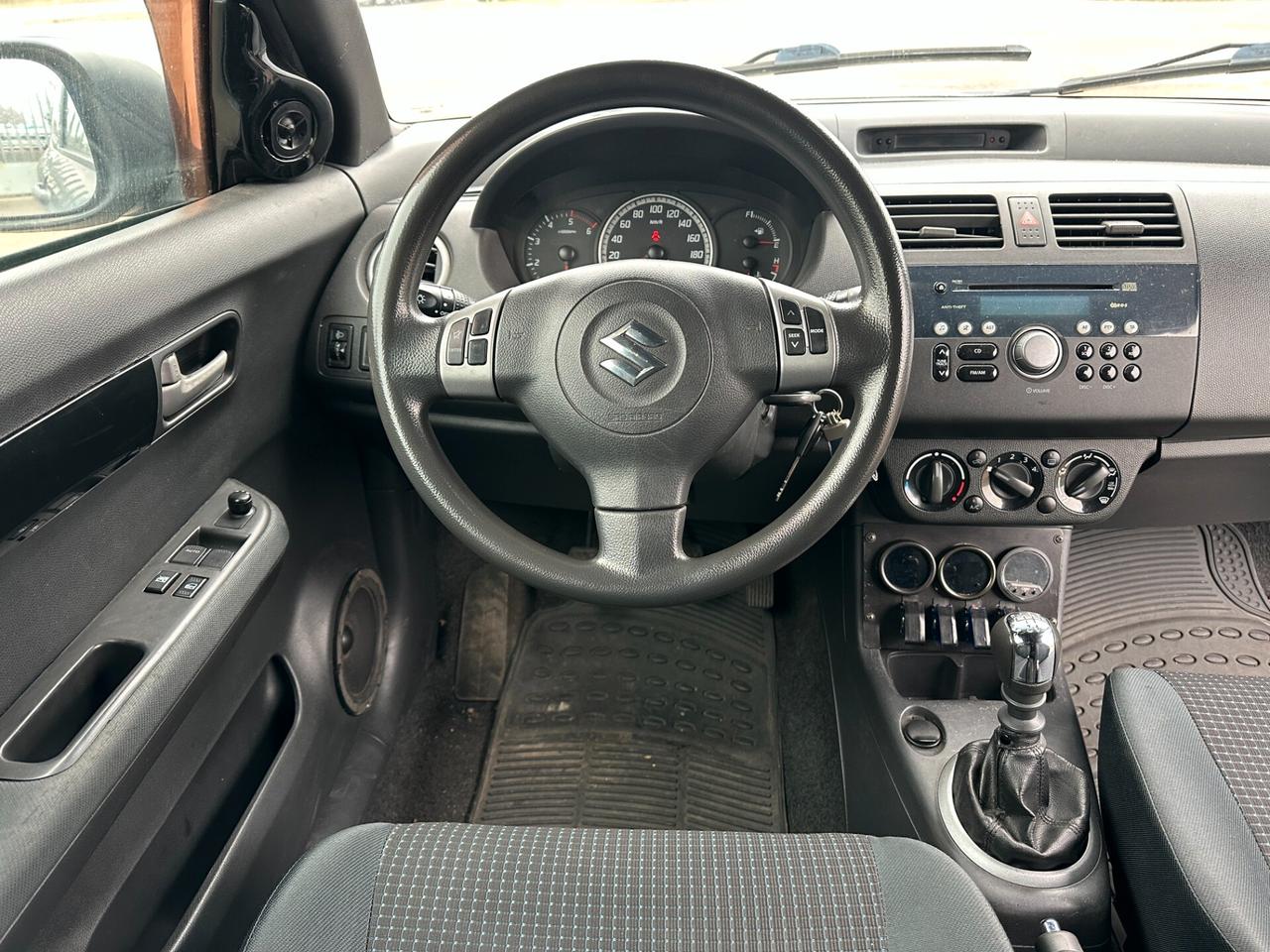 Suzuki Swift 1.3 DDiS 3p. GL