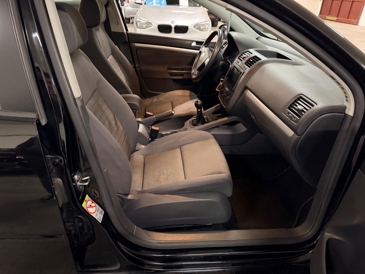 Volkswagen Golf 1.6 5p. Comfortline