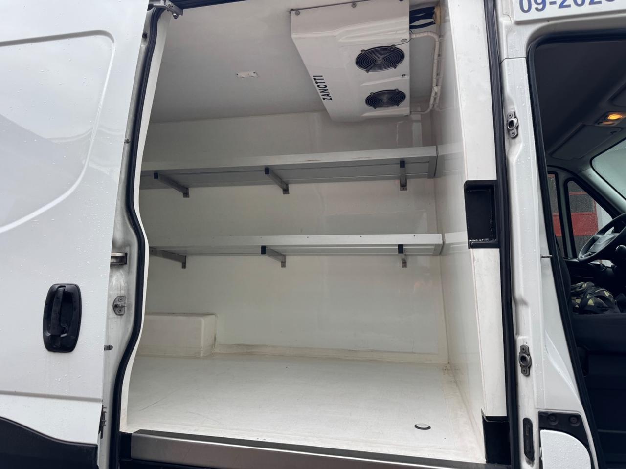 IVECO DAILY FRIGORIFERO