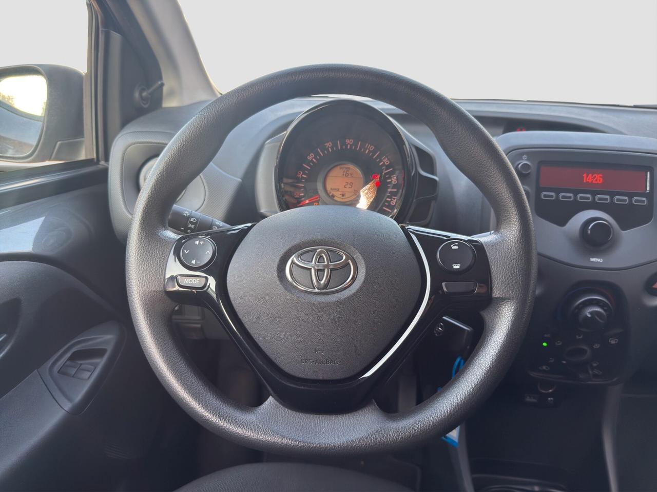 Toyota Aygo Connect 1.0 VVT-i 72CV 5 porte x-business light