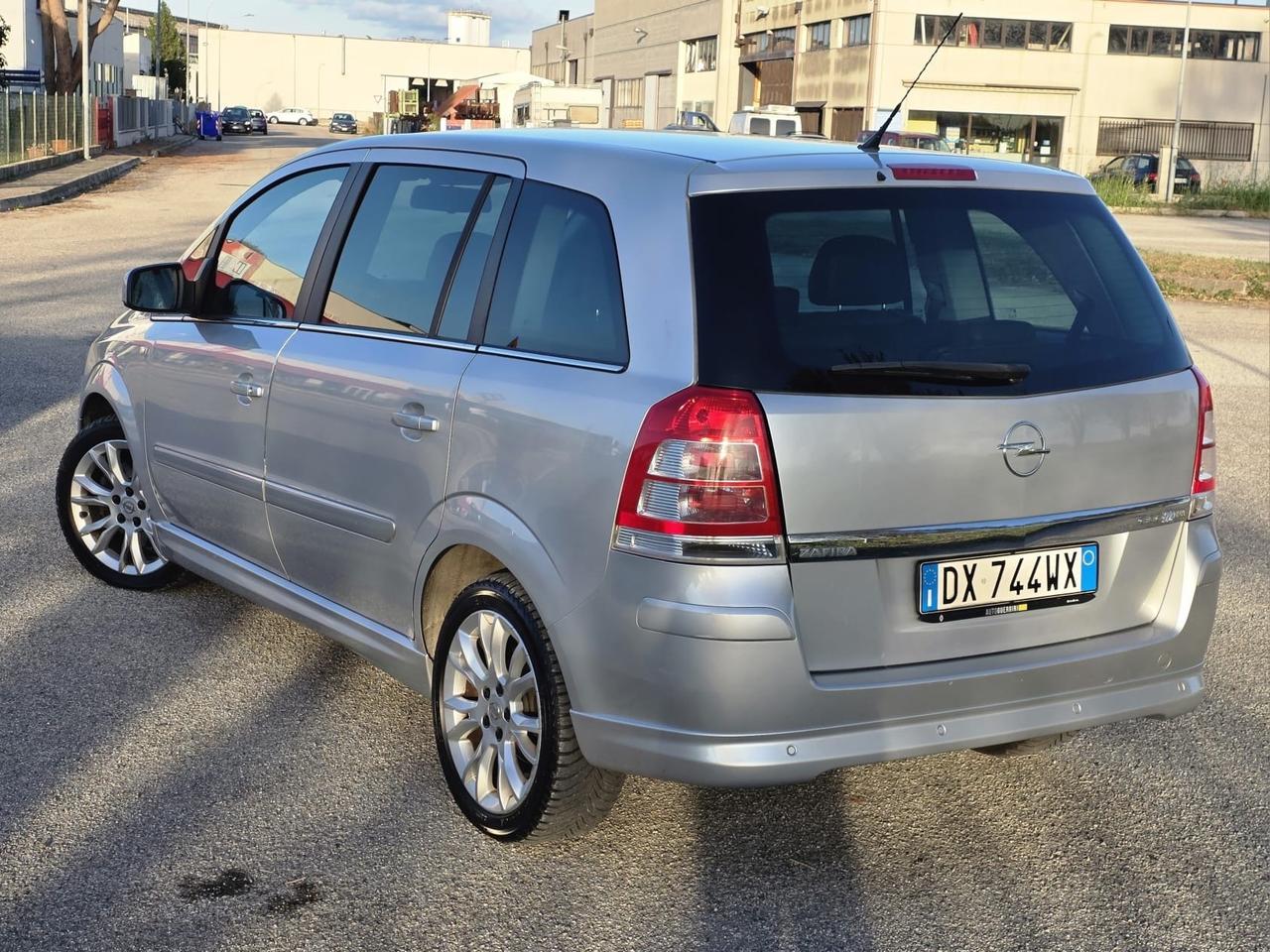 Opel Zafira 1.6 16V ecoM 150CV Turbo Cosmo