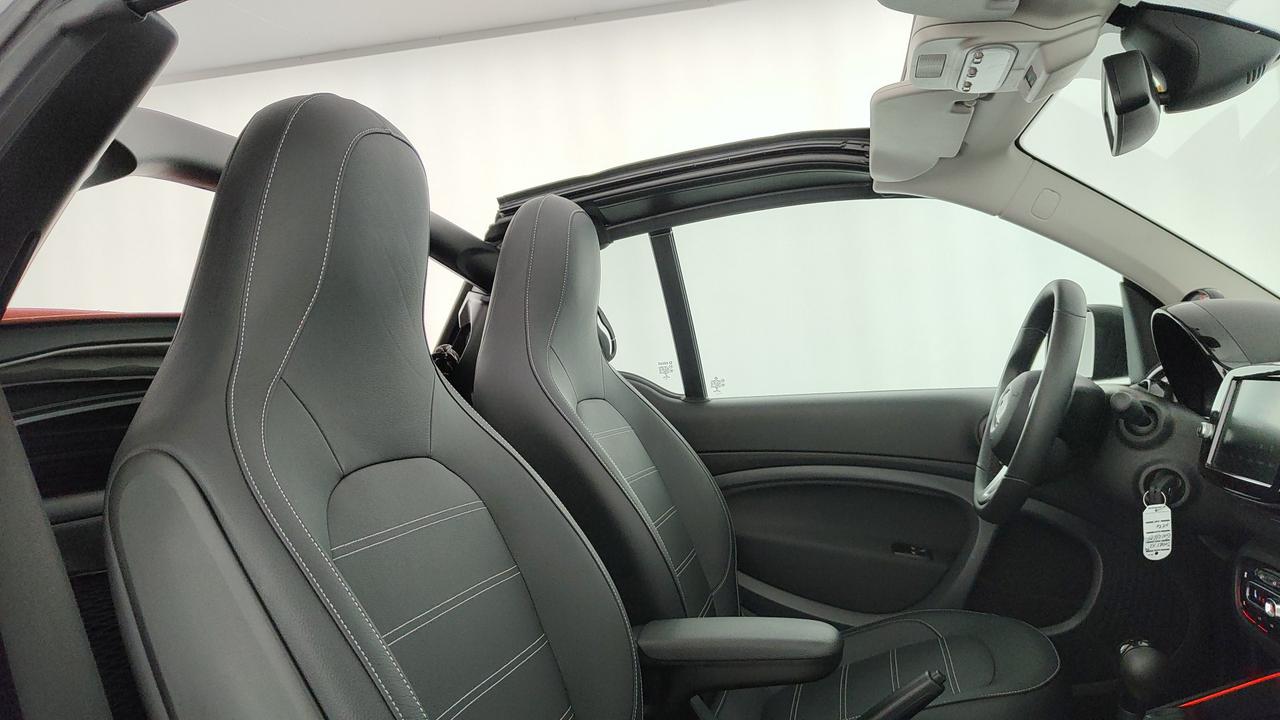 SMART Fortwo Cabrio eq suitered 22kW