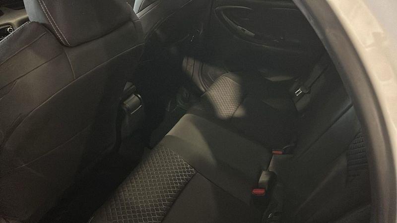 Toyota Yaris Hybrid Trend MY22