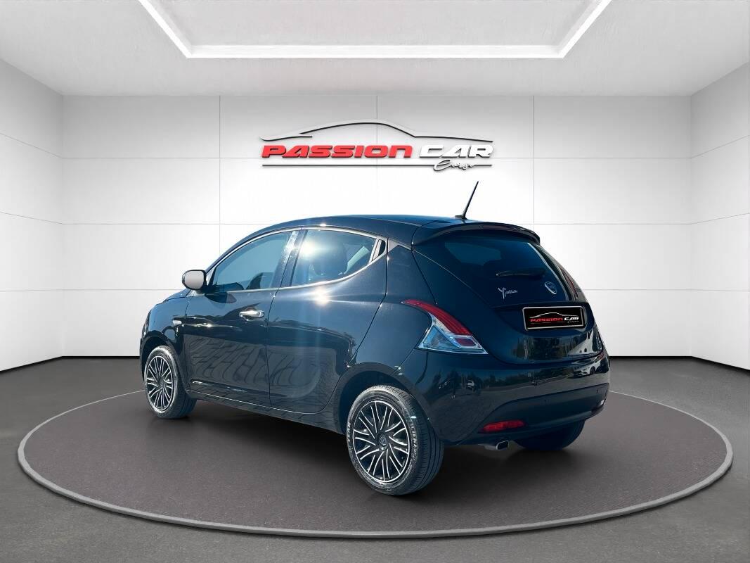 Lancia Ypsilon III 1.0 firefly hybrid Gold s&s 70cv 5p.ti