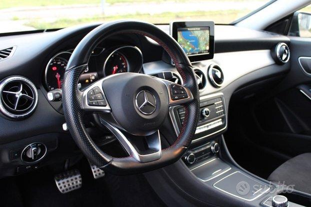 Mercedes CLA 220d Aut. *AMG *SOLI 59.000 KM