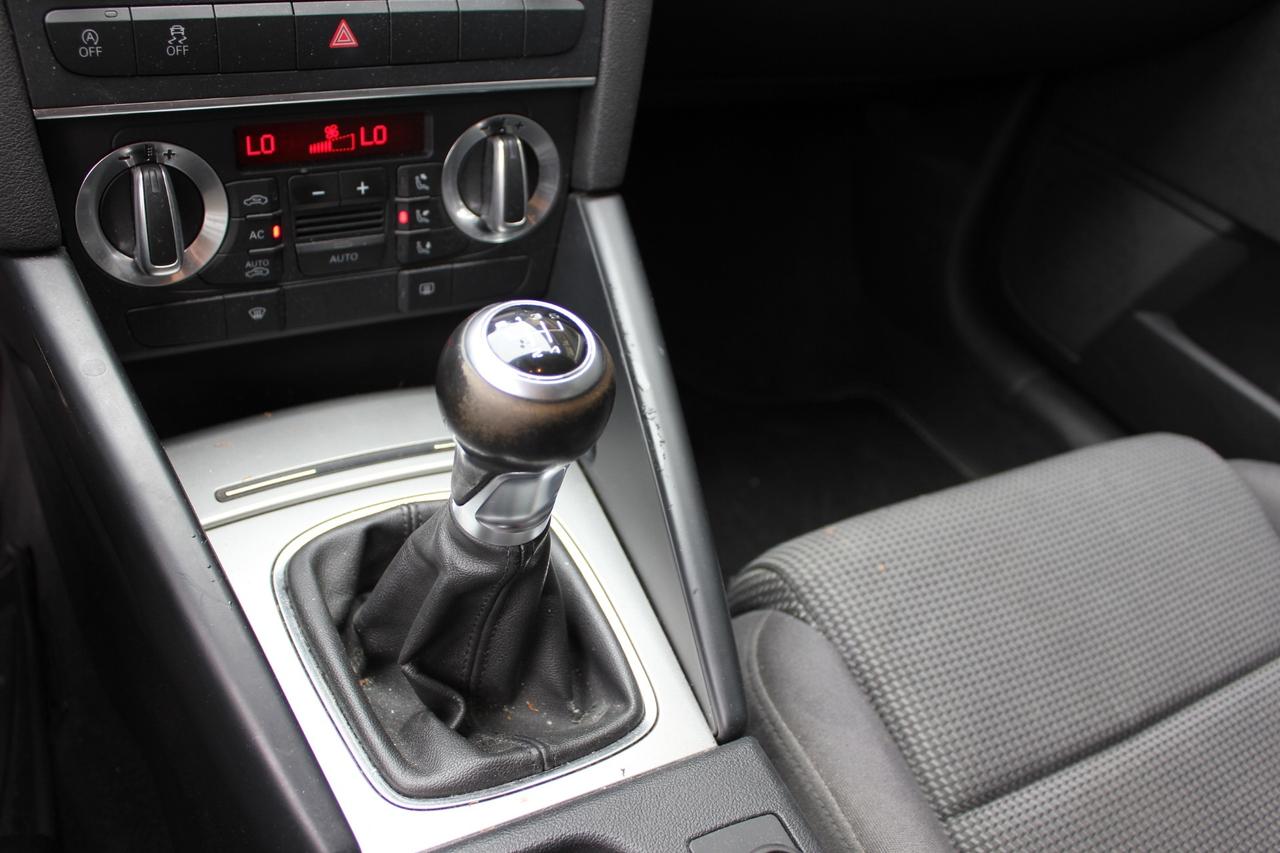 Audi A3 SPB 1.6 TDI 105 CV S-LINE