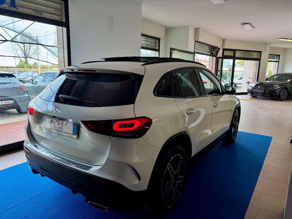 Mercedes-Benz GLA 200 d Automatic 4Matic Premium