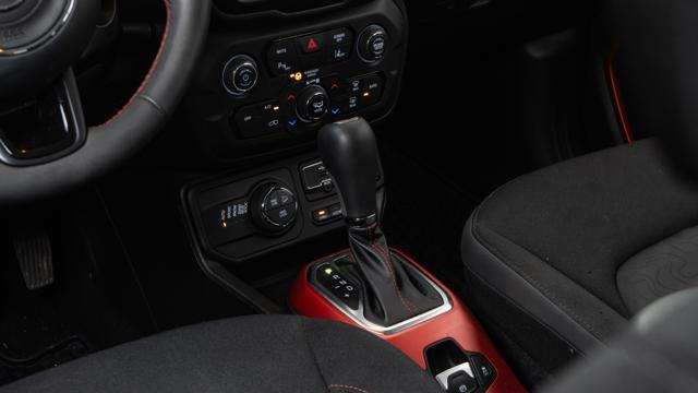 JEEP Renegade 4xe Trailhawk UNIPRO IVA ESPOSTA