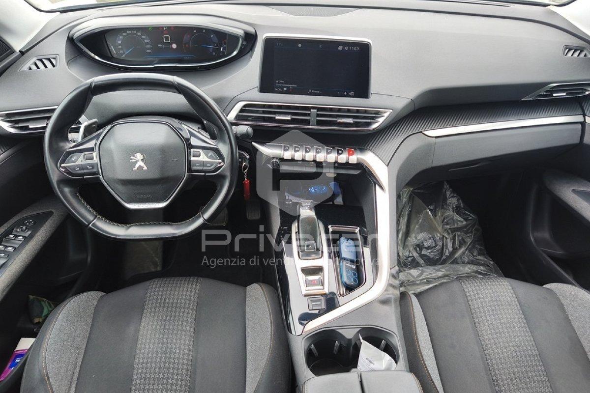 PEUGEOT 3008 BlueHDi 130 S&S EAT8 Business