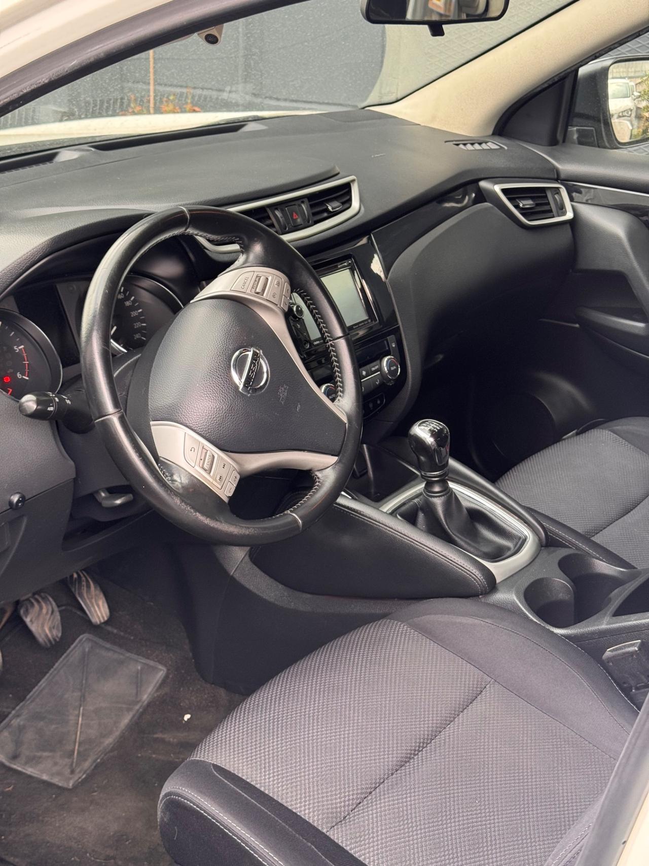 Nissan Qashqai 1.5 dCi Visia