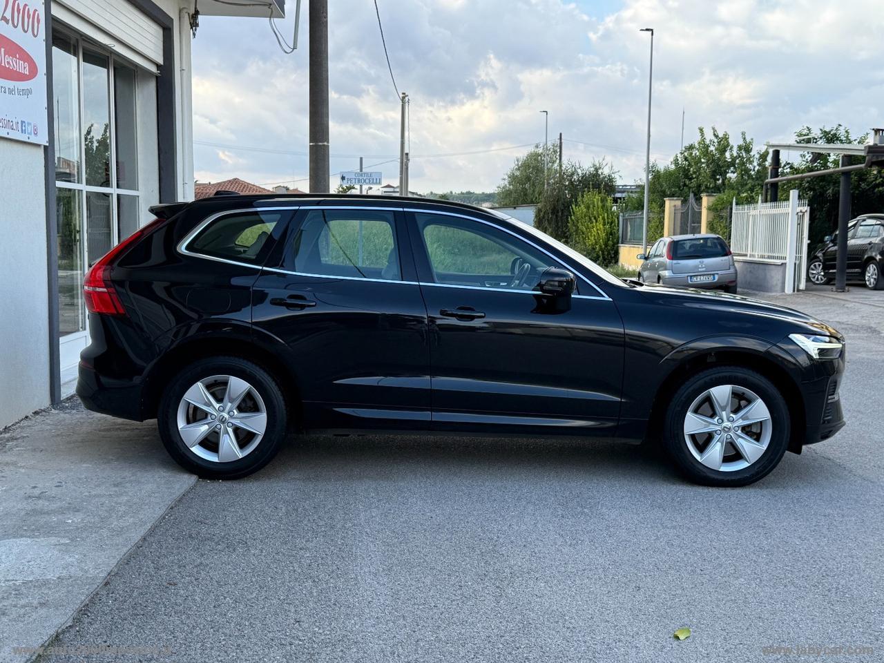 VOLVO XC60 B4 N1 AUTOCARRO 5 POSTI