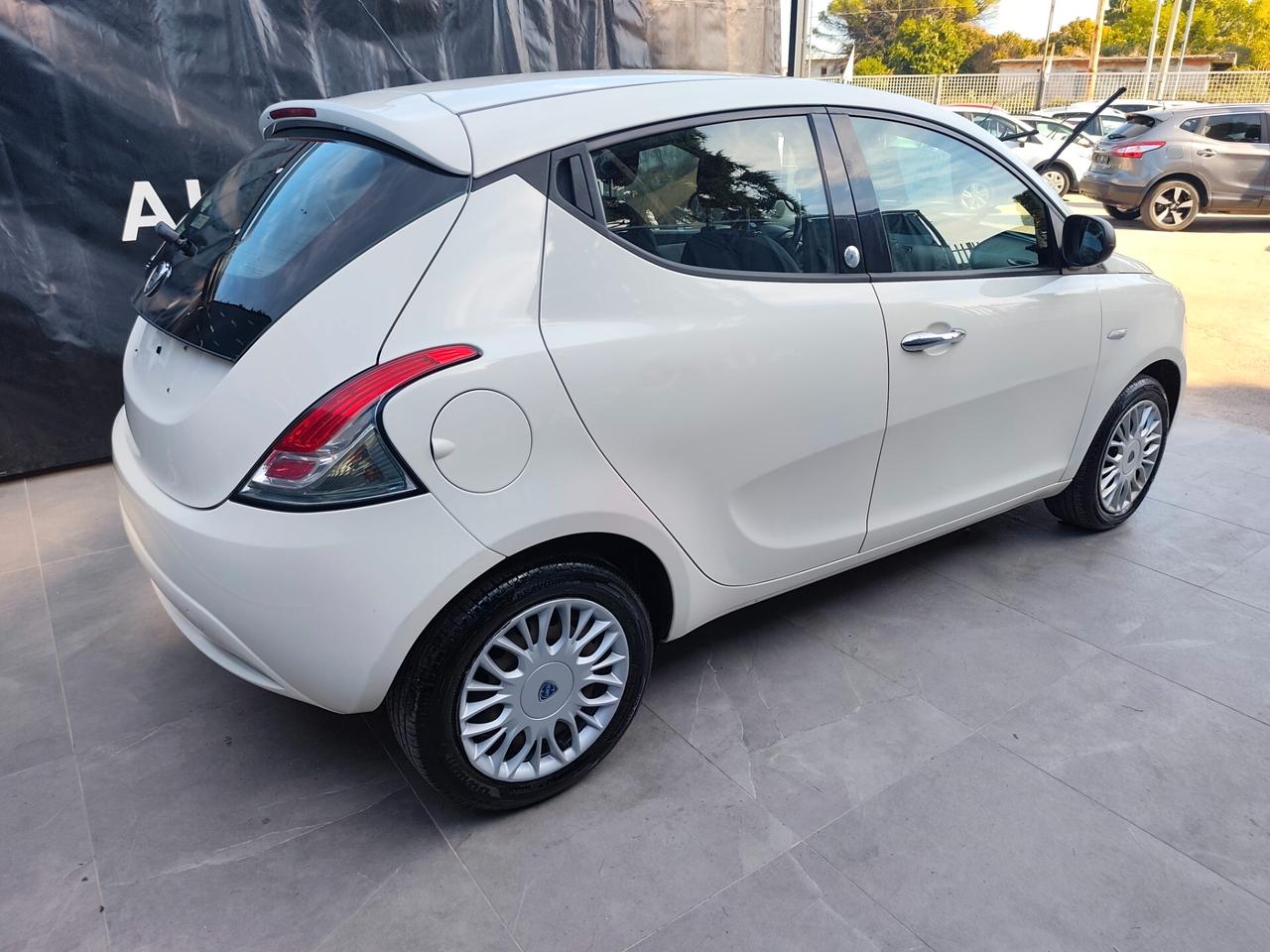 Lancia Ypsilon 1.2 BENZINA E GPL DI SERIE Ecochic