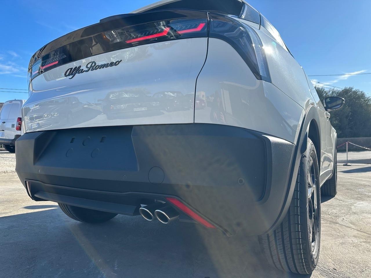 Alfa Romeo Junior 1.2 145 CV Hybrid eDCT6