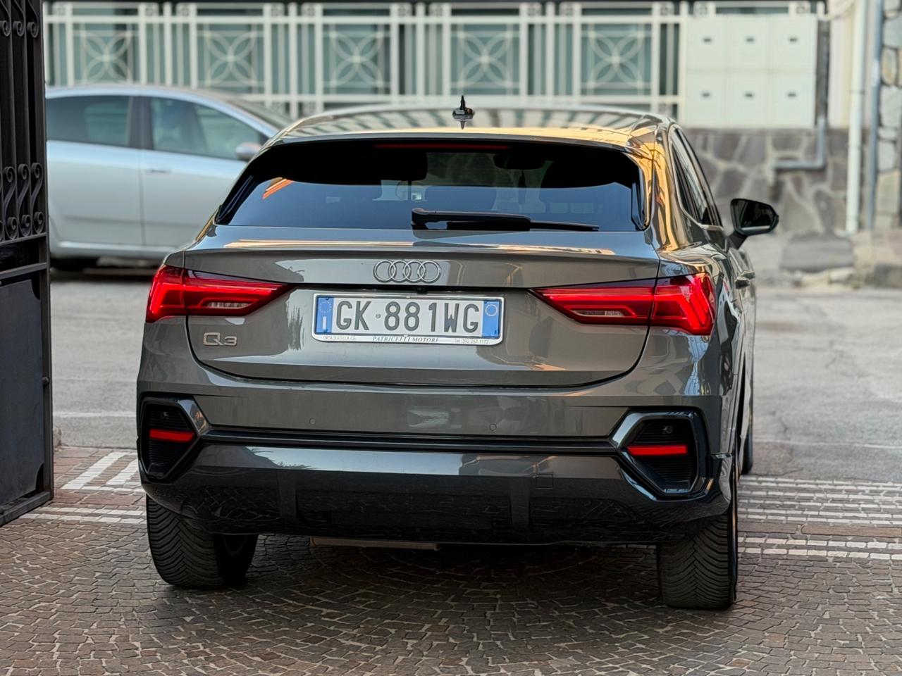 Audi Q3 35 TDI S tronic Business Advanced