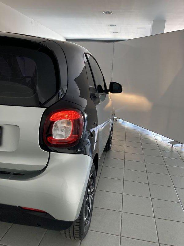smart forfour 70 1.0 52kW brabus style