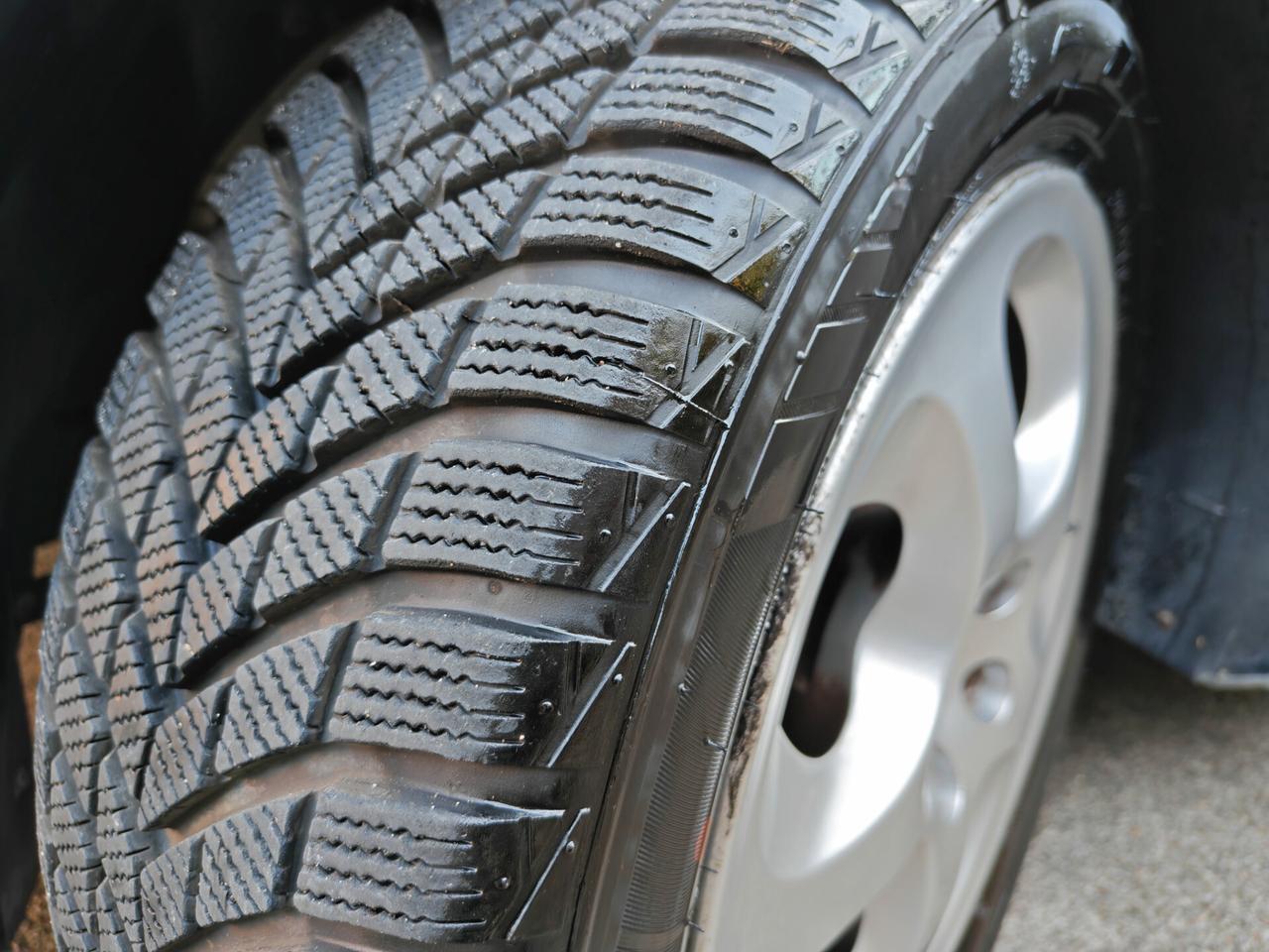 Alfa Romeo 147 1.6 BENZINA 120cv / 54.000km / Unipro