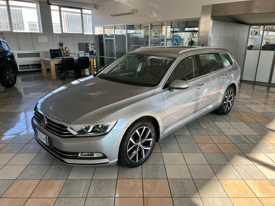 VOLKSWAGEN Passat Variant 2.0 TDI DSG Executive BlueMotion Tech.