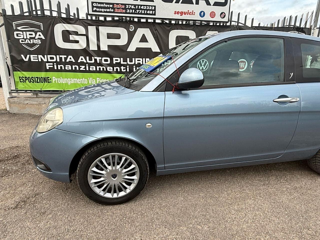 Lancia Ypsilon 1.2 Versus