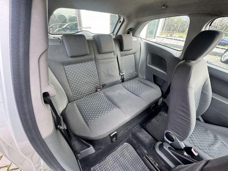 Ford Fiesta Fiesta 1.2 16V 3p. Ambiente