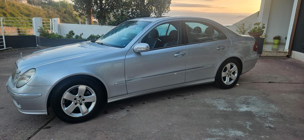 Mercedes-benz E 220 CDI cat Avantgarde