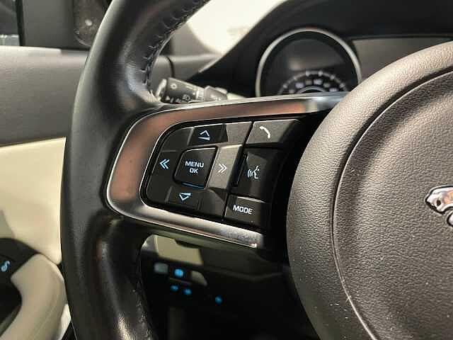 Jaguar E-PACE R-Dynamic S - IVA ESPOSTA