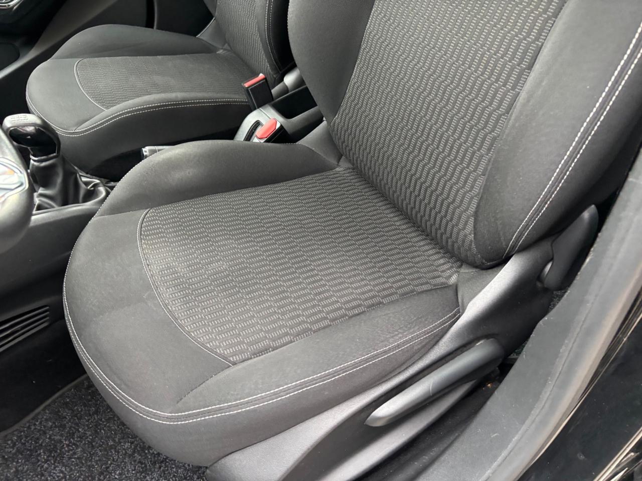 Peugeot 208 1.6 hdi 5 porte OK NEOPATENTATI