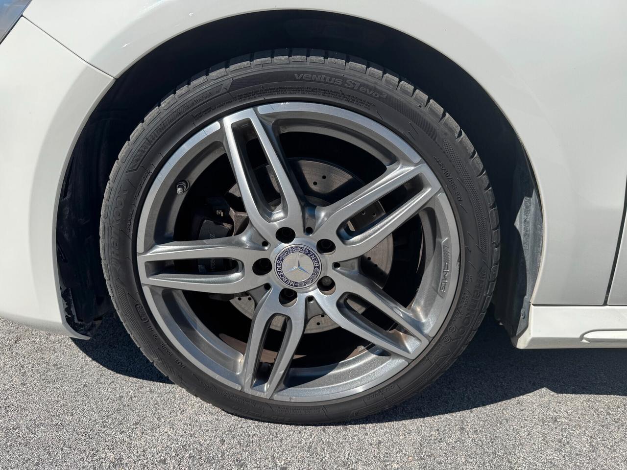 Mercedes-benz A 220 d Premium AMG