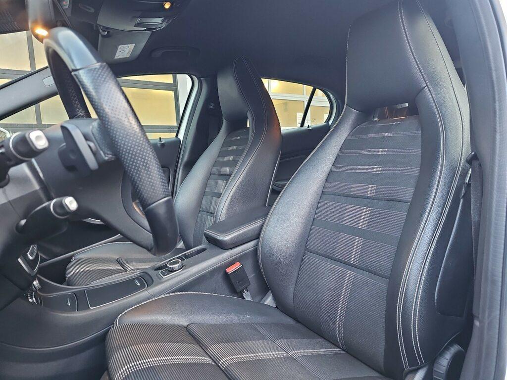 Mercedes GLA 200 200 Sport 7G-DCT