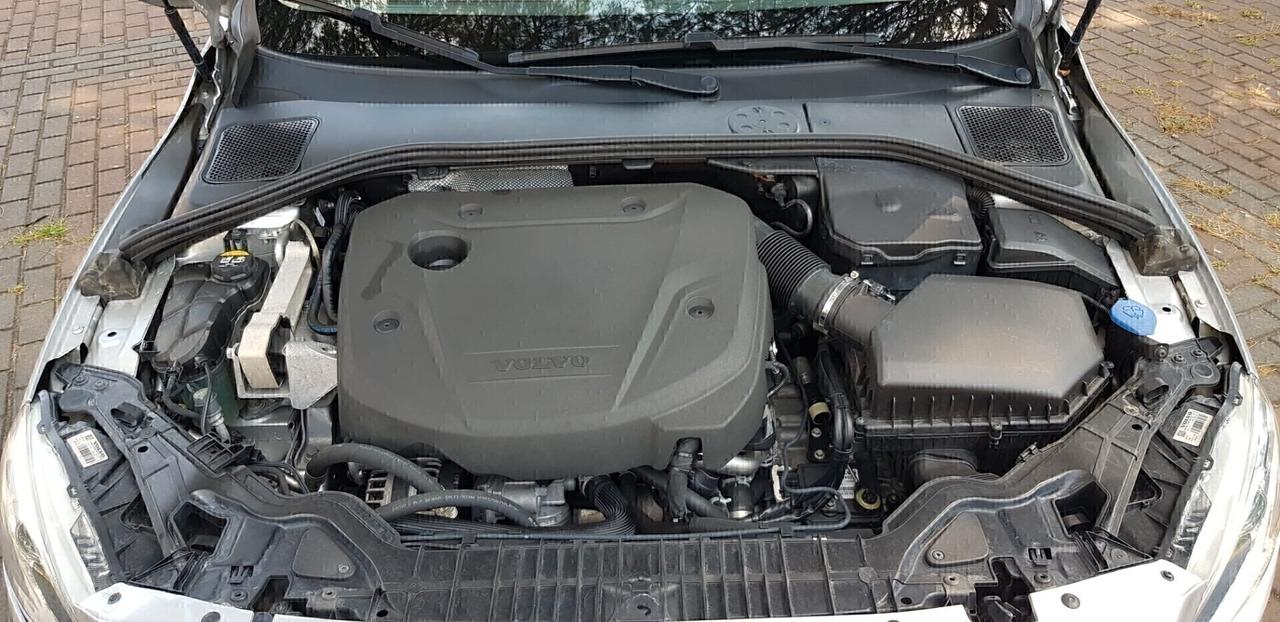 Volvo V60 2.0 d 150 cv D3 Geartronic Volvo Ocean Race,pelle,cambio automatico,navi,cruise control,cerchi 18