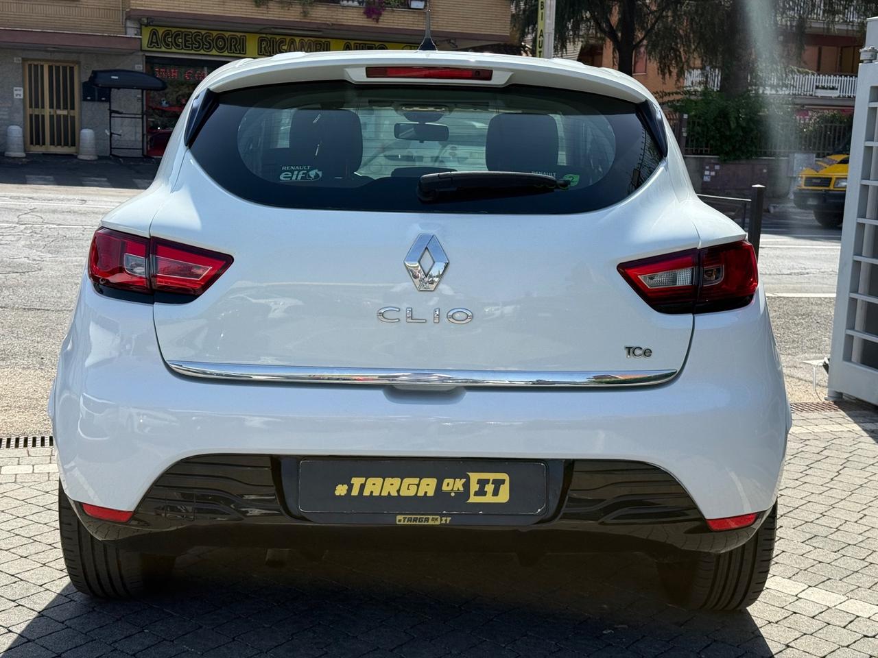 Renault Clio 1.2 75CV 5 porte LIMITED GARANTITA