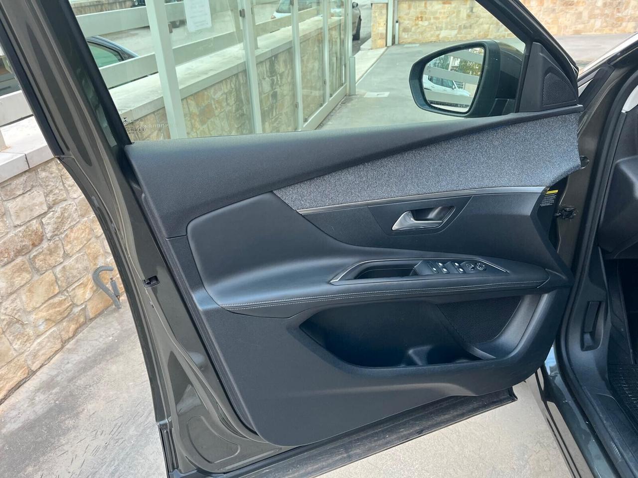 Peugeot 3008 BlueHDi 120 S&S Allure