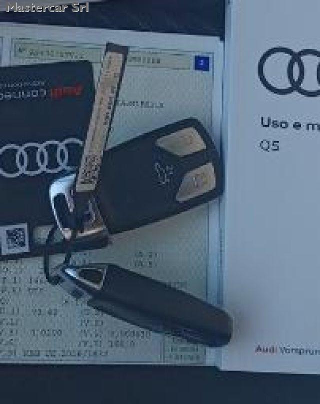 AUDI Q5 Q5 40 2.0 tdi mhev 12V Business quattro s-tronic -