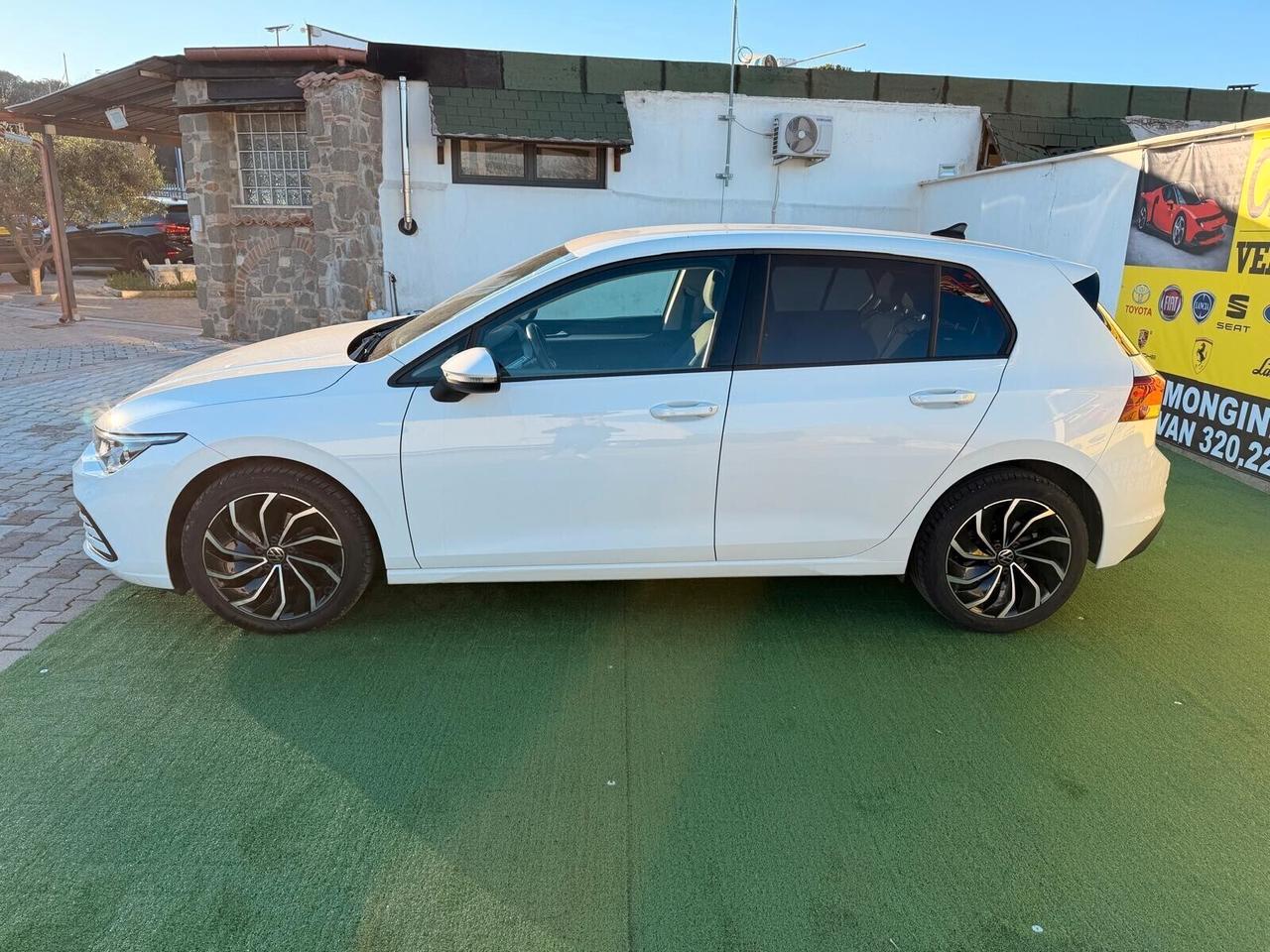 Volkswagen Golf 1.0 TSI EVO style