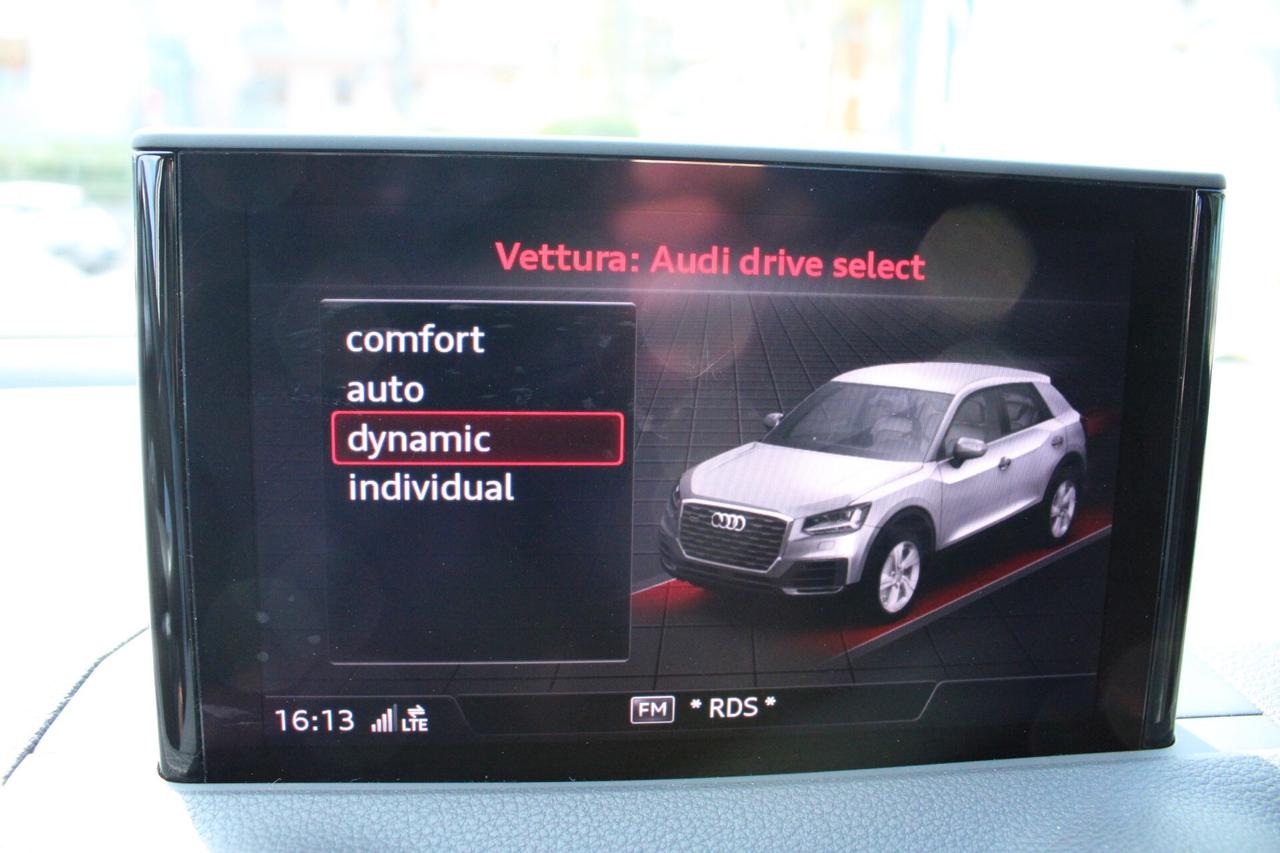 Audi Q2 2.0 TDI quattro S tronic Business