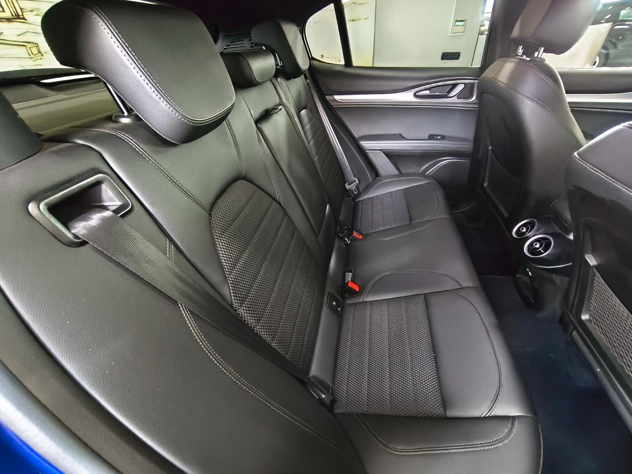 Alfa Romeo Stelvio 2.2 Turbodiesel 190 CV AT8 Q4 Sprint