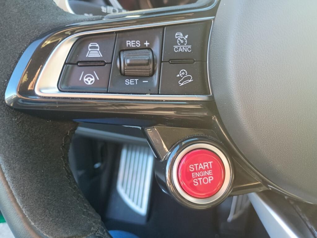 Alfa Romeo Stelvio 2.9 Bi-Turbo V6 520 CV AT8 Q4 Quadrifoglio