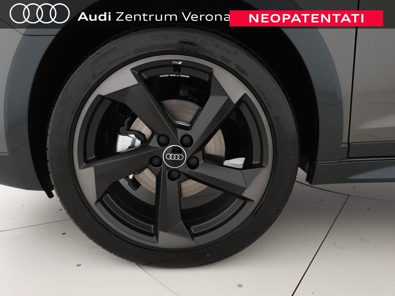 Allstreet 30TFSI 116CV S tronic Identity Contrast
