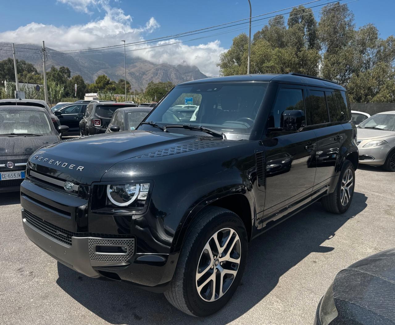 Land Rover Defender 110 3.0D I6 200 CV AWD Auto X-Dynamic HSE