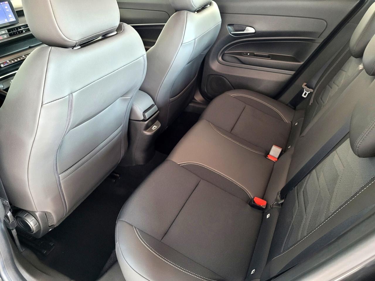 Jeep Avenger 1.2 ALTITUDE CARPLAY+ANDROID AUTO ACC LED DISPLAY 10,25"