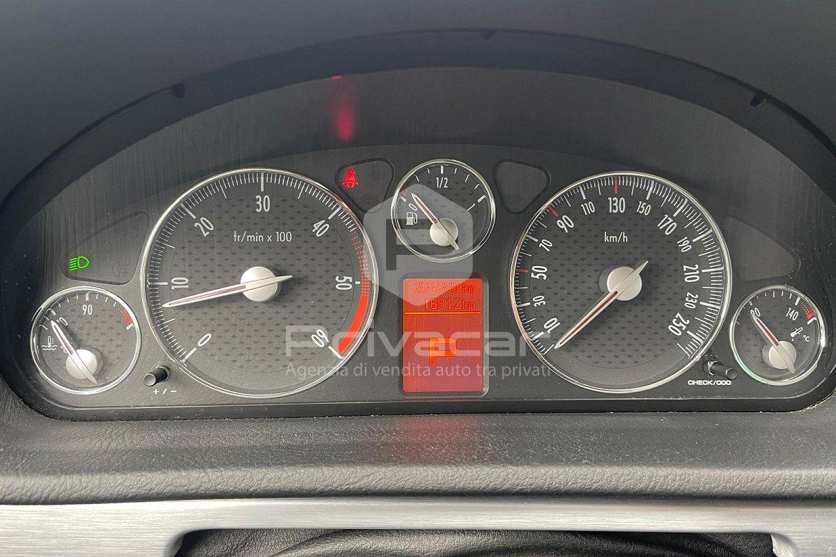 PEUGEOT 407 Coupé 2.7 V6 HDi Féline