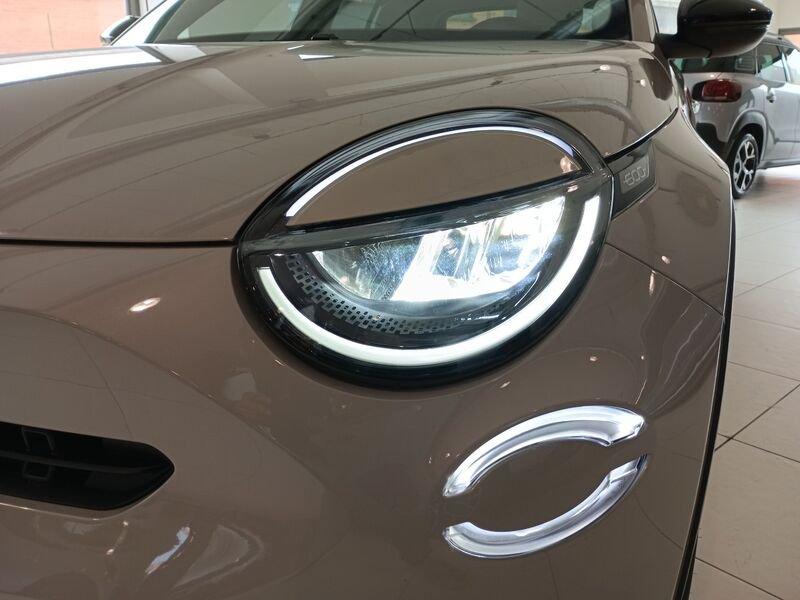 FIAT 600 1.2 Hybrid 110cv La Prima