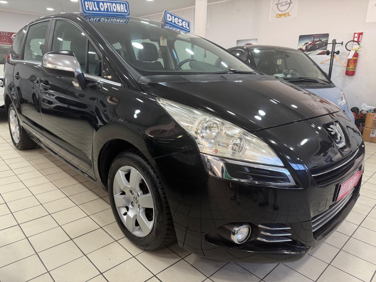 Peugeot 5008 1.6 hdi 2012 7 posti nuova
