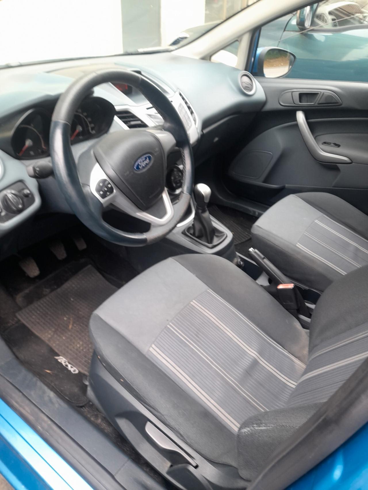 Ford Fiesta 1.4 TDCi 5p. Titanium